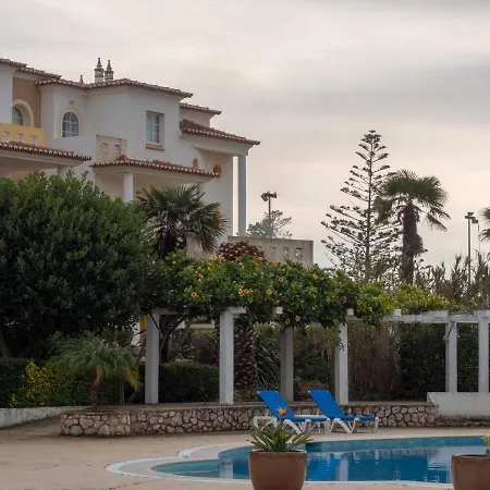 Bay Hotel 4*