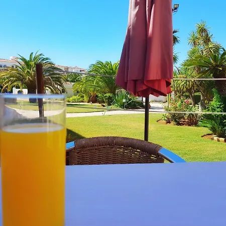 卢斯湾酒店 4*