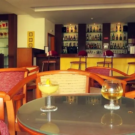 Bay Hotell