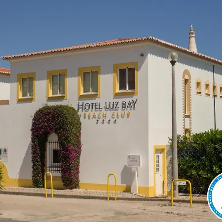 Bay 4* Luz